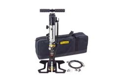 Fluke Model # 700HTPK Hydraulic Test Pump Kit, 10,000 PSI/700 Bar. Includes 1 Hose Kit, Adapters and Hard Carrying Case